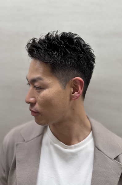 アイロンパーマでビジネススタイル