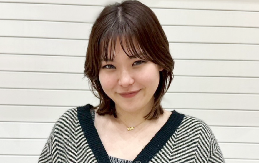 アシスタント佐藤 亜梨沙