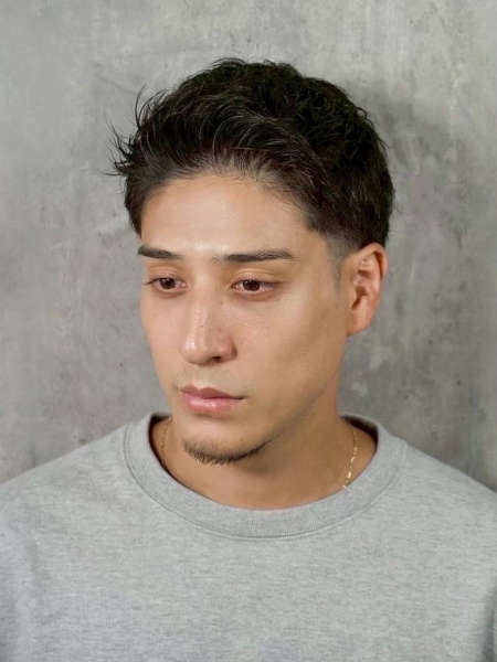 ショートアップバング/ピンパーマ〈理容室〉