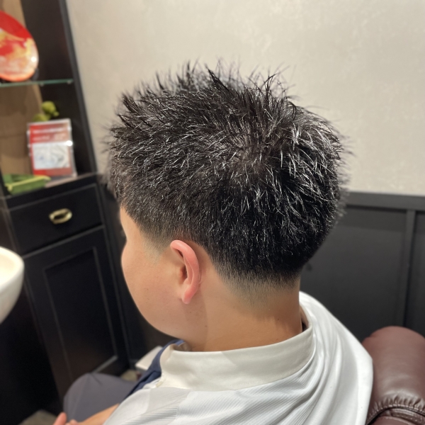 テーパーフェード、スパイキーショート