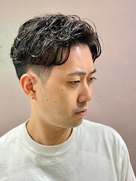 紳士微捲 Undercut 髮型