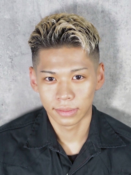 ハイトーン/スキンフェード/かきあげアップバング