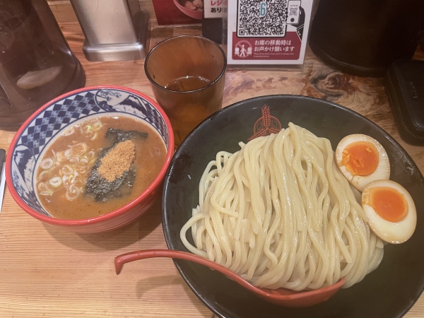 お仕事終わりにつけ麺食べました