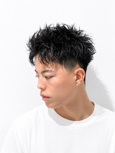 ツーブロックスパイキーショート