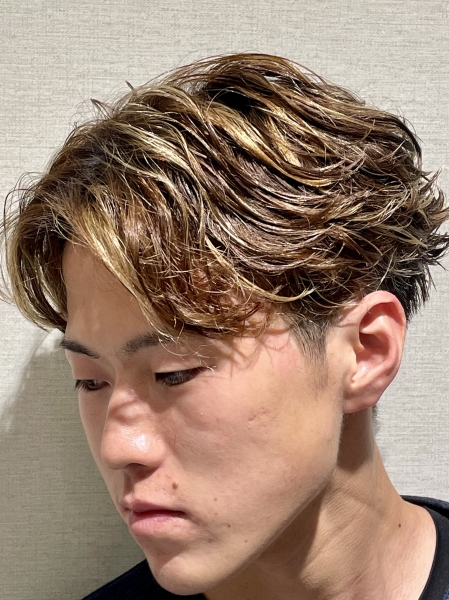 フェザーショートスタイル