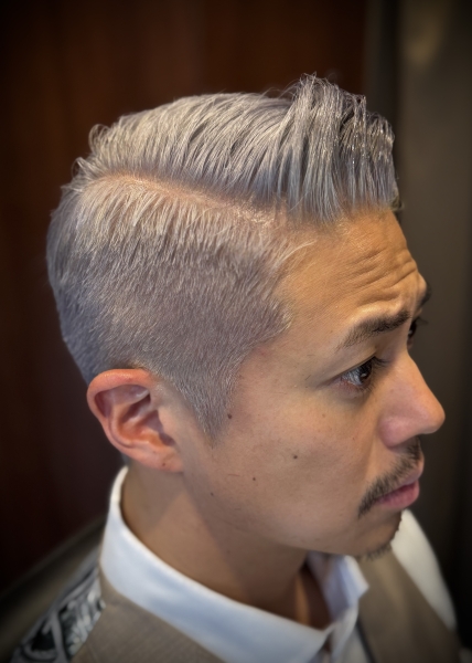 シチサン✖️ホワイトシルバーカラー