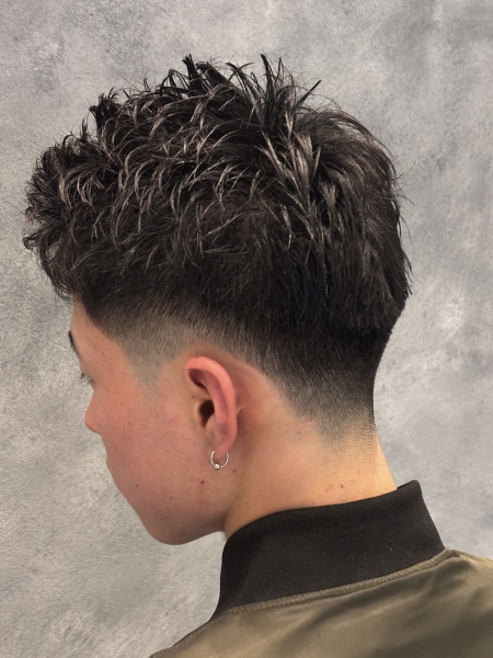 フェード/スパイキーショート