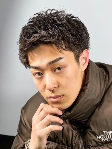 【幅広い世代に◎】アップバング