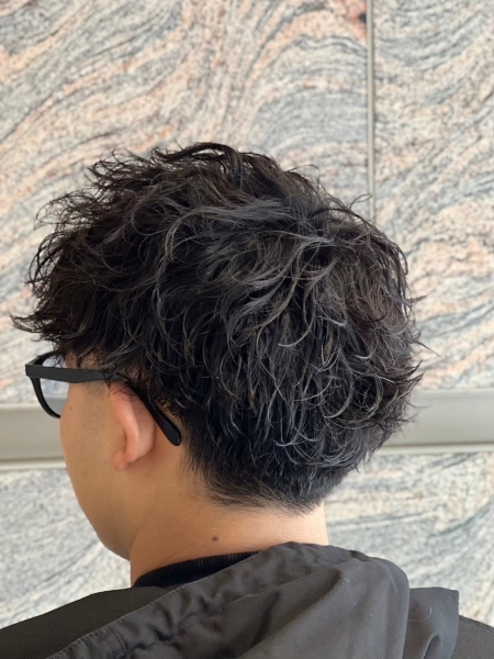 シャドウパーマ