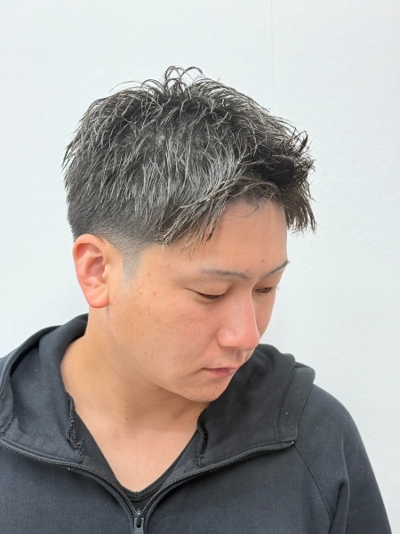 刈り上げアップバング