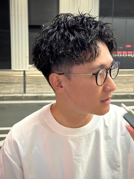 ツイストスパイラルアップバング