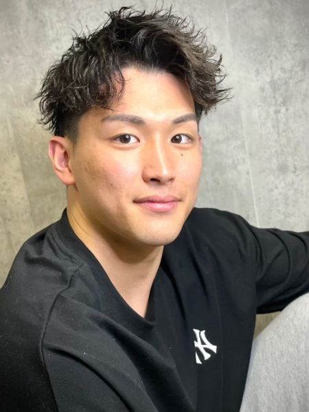 ツイストスパイラルアップバング