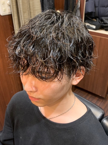 シャドウパーマ