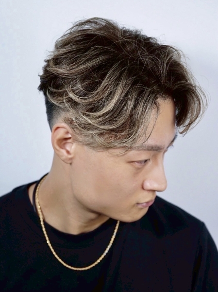 ナチュラル/センターパート/ハイライト/毛流れ/パーマ