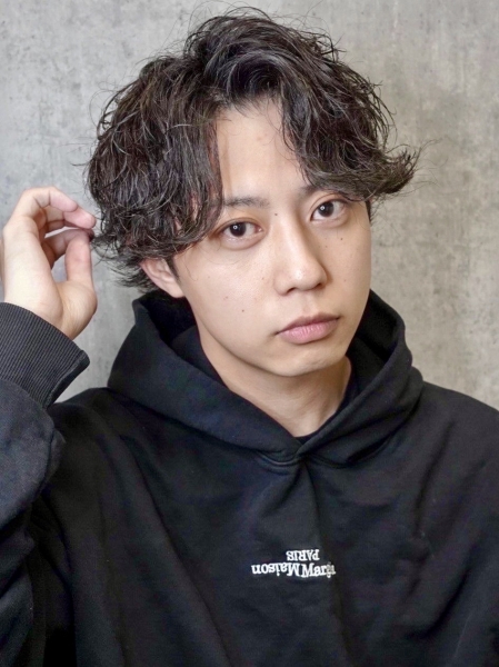 パーマ/ツイストパーマ/ラフスタイル/センターパート