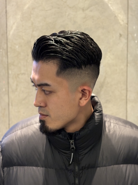 サイドパートスキンフェード