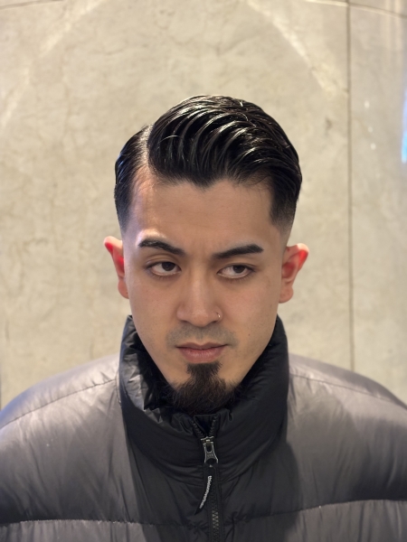 サイドパートスキンフェード