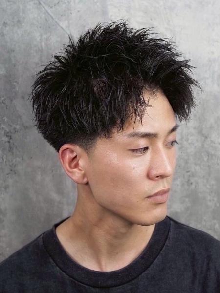 テーパーフェードスパイキー