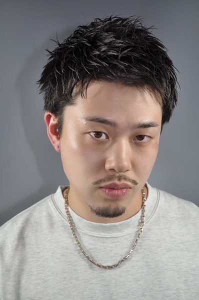 厚めスパイキーショート