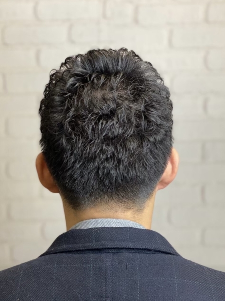 ビジネスショート 理容室/シェービング/難波