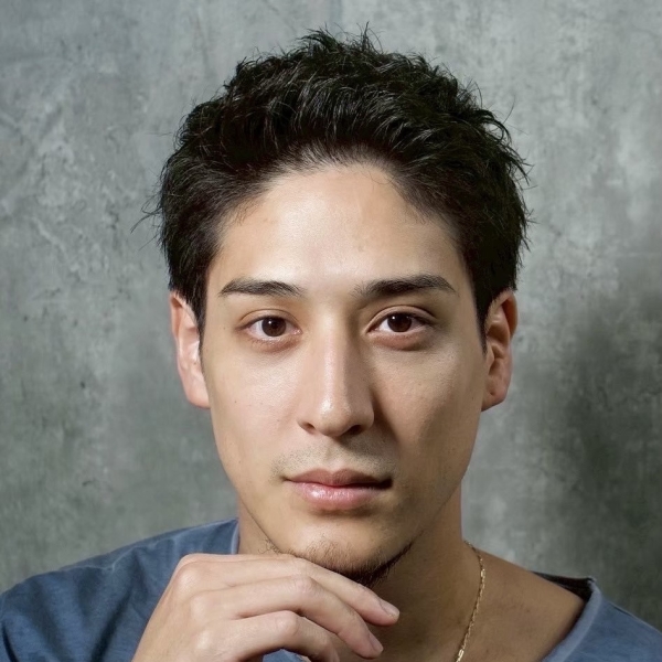 アップバングショート