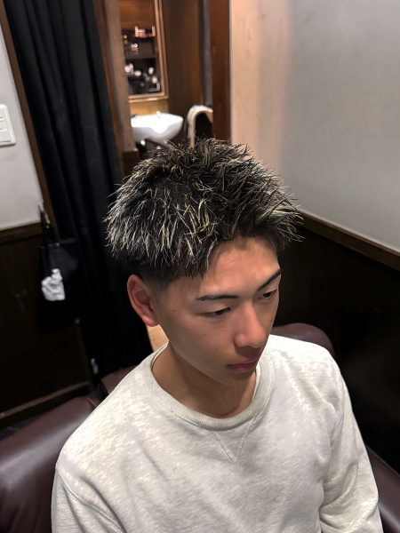 テーパーフェード × スパイキー × メッシュ