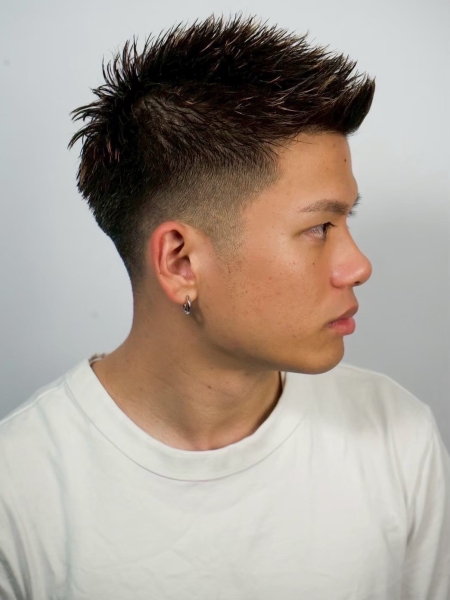 刈り上げスパイキー/ショート〈理容室〉