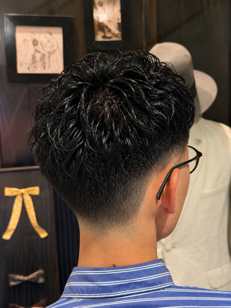 アップバングショート