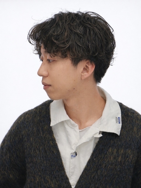 ナチュラルに魅せるニュアンスパーマ