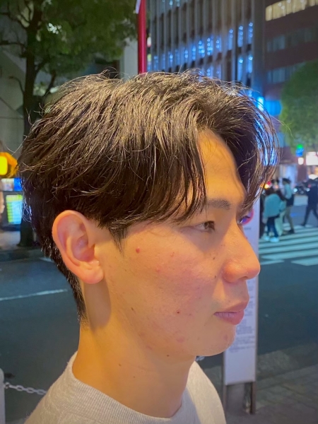センターパート×ナチュラルスタイル