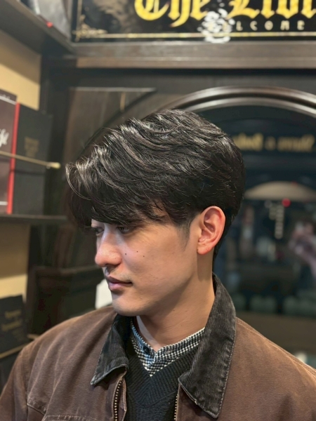 センターパート×ナチュラルスタイル