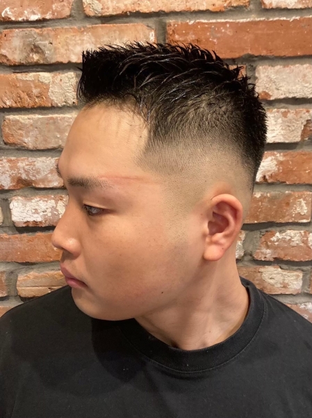 スキンフェードショートクロップ
