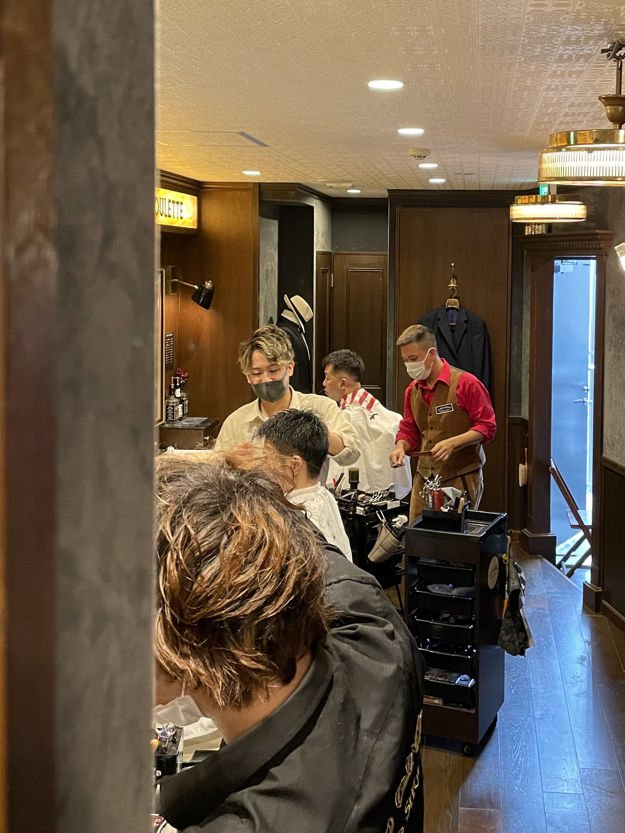 重要 年末年始のお知らせ 重要 ブログ Barbershop 横浜店 高級理容室 床屋 ヒロ銀座ヘアーサロン