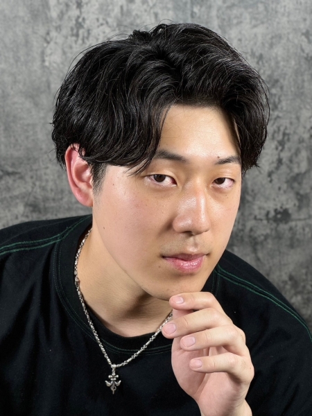 「ビジネス×ニュアンスパーマ」好印象コンマヘア