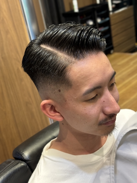 73スキンフェードバーバースタイル