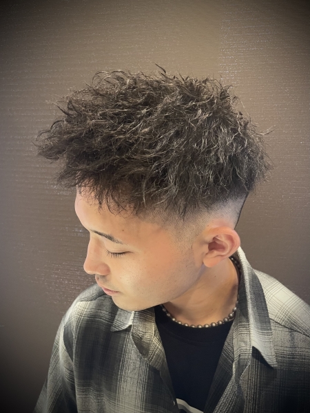 ツイストパーマ×フェード