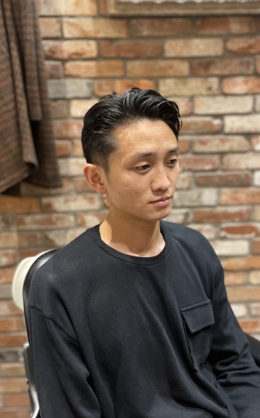 刈り上げすぎないショートスタイル