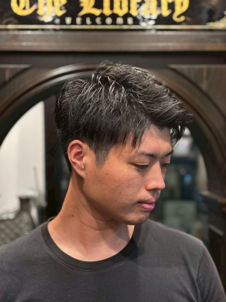 アップバングツーブロックショート