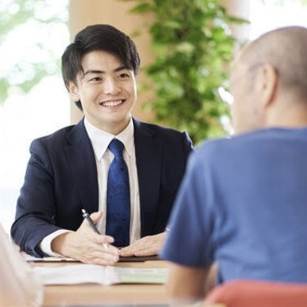 髪型で変わる第一印象！デートや商談におすすめのスタイル