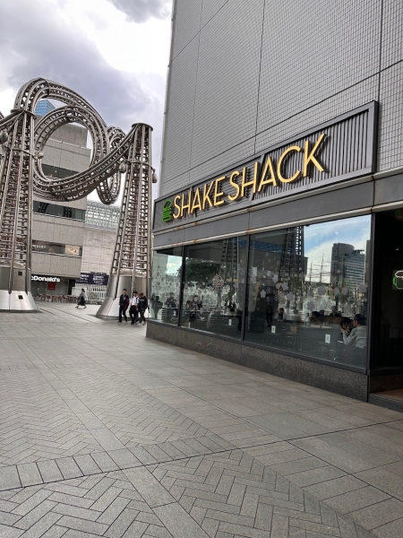 SHAKE SHACK