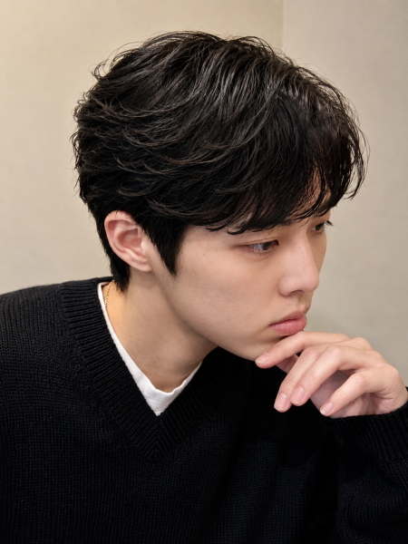 韓国風センターパート フェザーパーマ