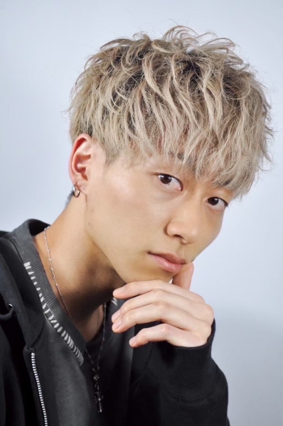 ミルクティーベージュ