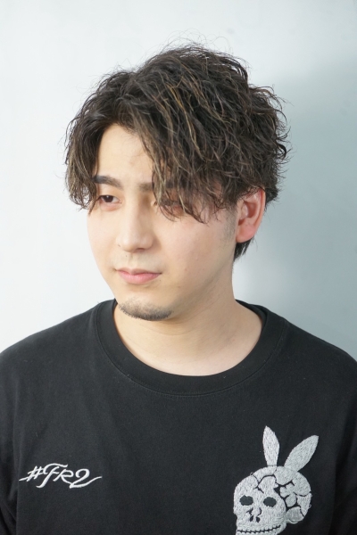 波打ちツイストパーマ風マッシュ