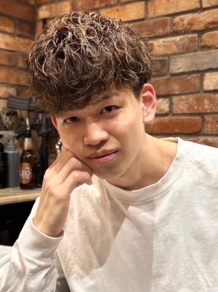 シャドウパーマ