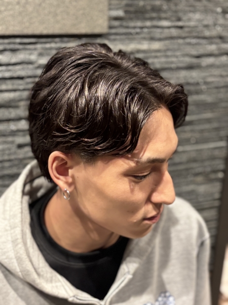 流行りのフェザーパーマ