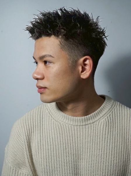 アップバングショートフェード