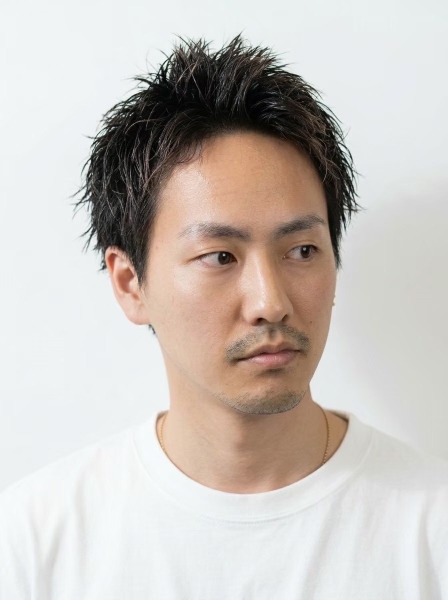 アップバングスパイキーショート