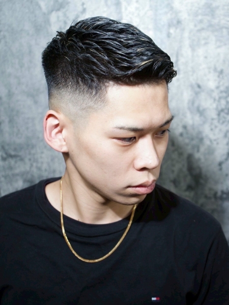 フェザーアップ×スキンフェード