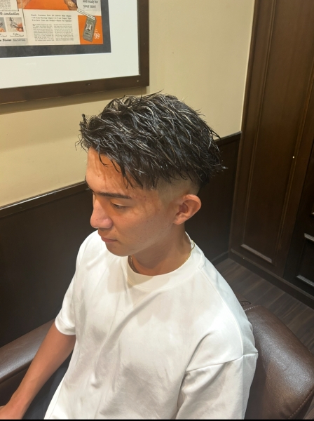 ツーブロック スキンフェード