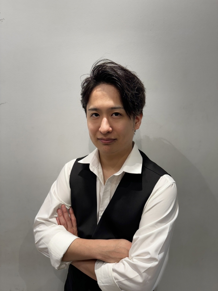 【Giám đốc】 Okamoto Kotaro 【Manager】